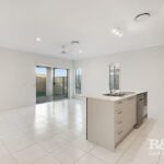 19 Pipet Crescent, Pallara, QLD 4110