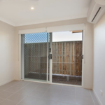2/4 Finch Close, Dakabin, QLD 4503