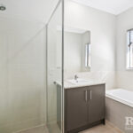 42 Rural Street, Park Ridge, QLD 4125
