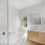 3 Crown Close, Pallara, QLD 4110