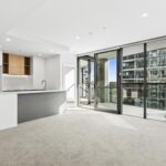 811/104 Easty Street, Phillip, ACT 2606