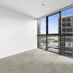 811/104 Easty Street, Phillip, ACT 2606