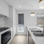 27 Davis Way, Walloon, QLD 4306