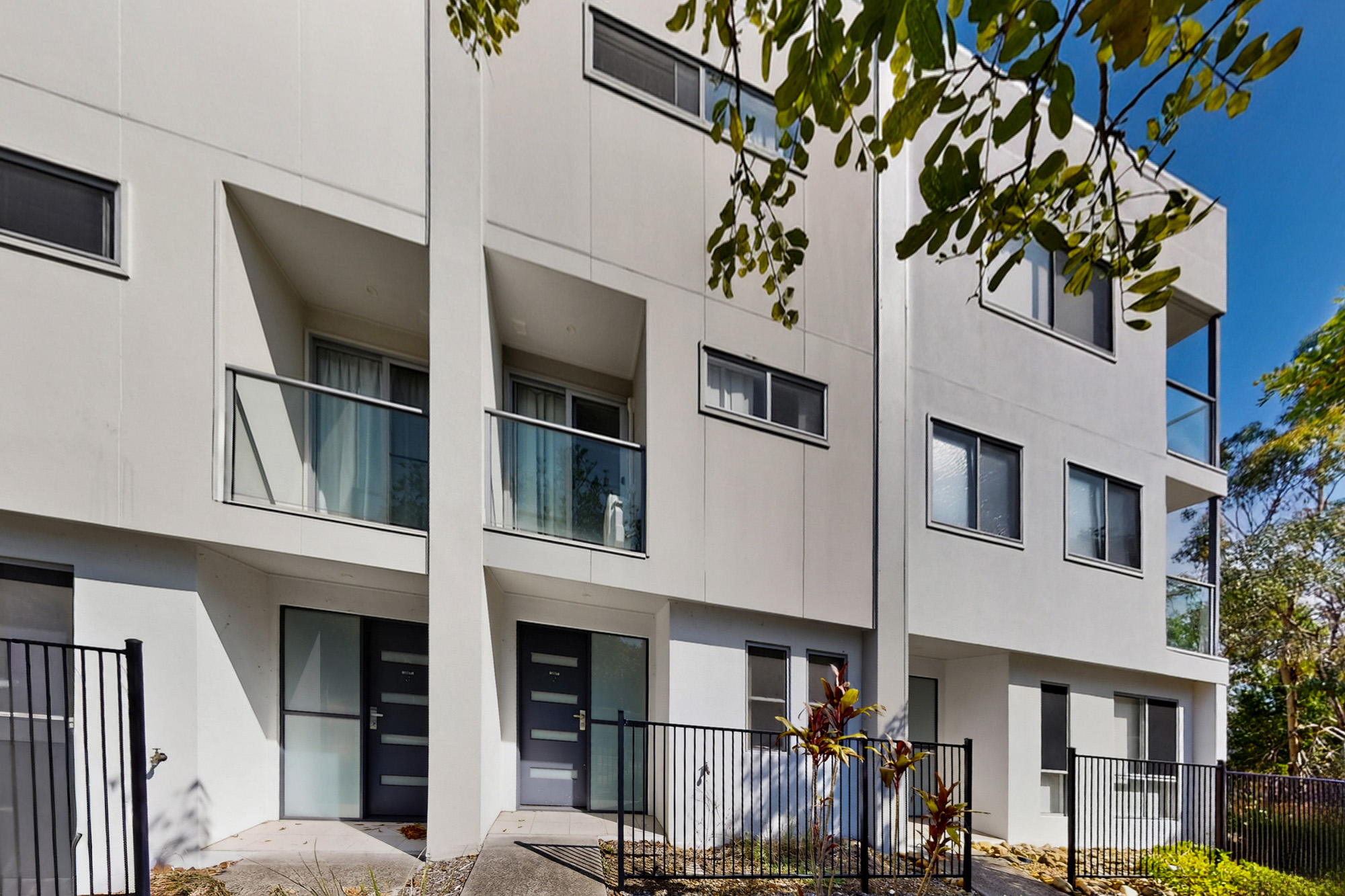 2/84 The Promenade, Springfield Lakes, QLD 4300