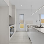 18 Flint Place, White Rock, QLD 4306