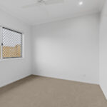 18 Flint Place, White Rock, QLD 4306
