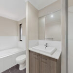 13 Napa Circuit, Holmview, QLD 4207
